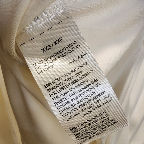 WHBM Chic Off White Ruffled V-Neck Long Sleeves Top Size XXS - Picture 8 of 11